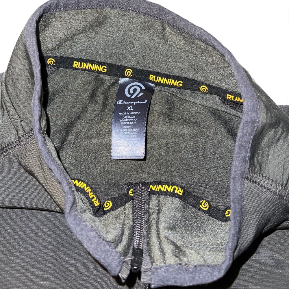 🌸 - Champion‎ Running Jacket - Picture 6 of 9